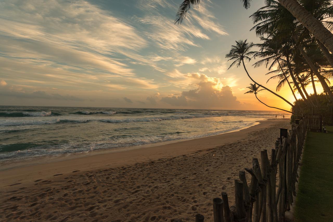 Kk Beach Habaraduwa Exterior photo
